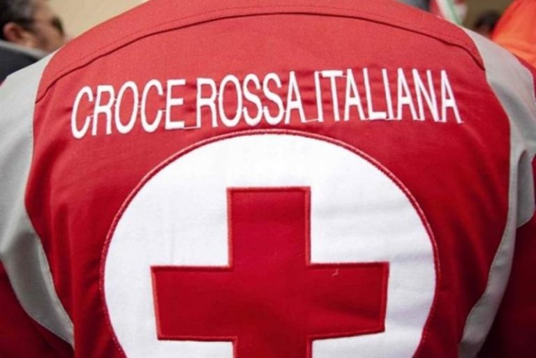 Croce Rossa Italiana Richiesti Medici Ed Infermieri Informagiovani